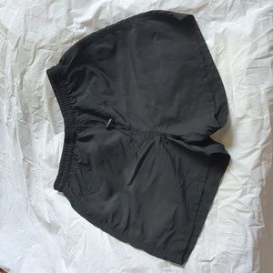 MEC shorts black vintage River shorts pockets medium